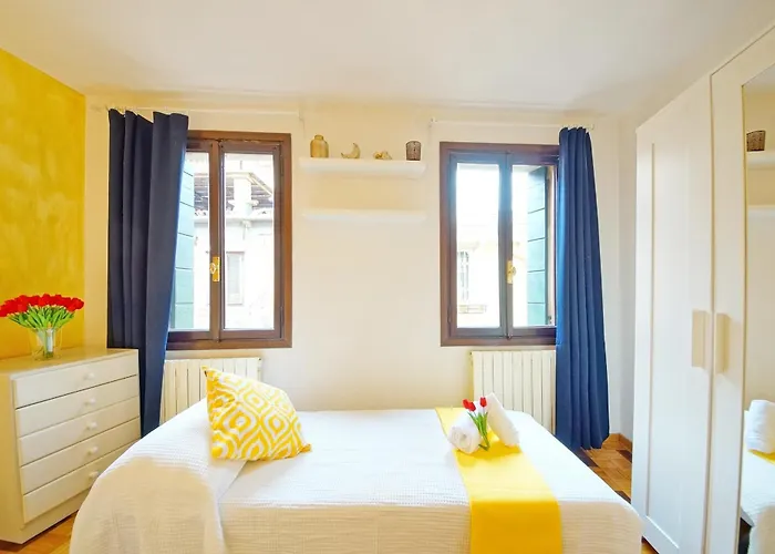 Calle dei Fabbri Apartment